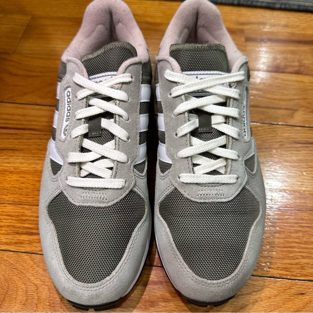 Adidas treziod youth big boys sneakers size us6.5